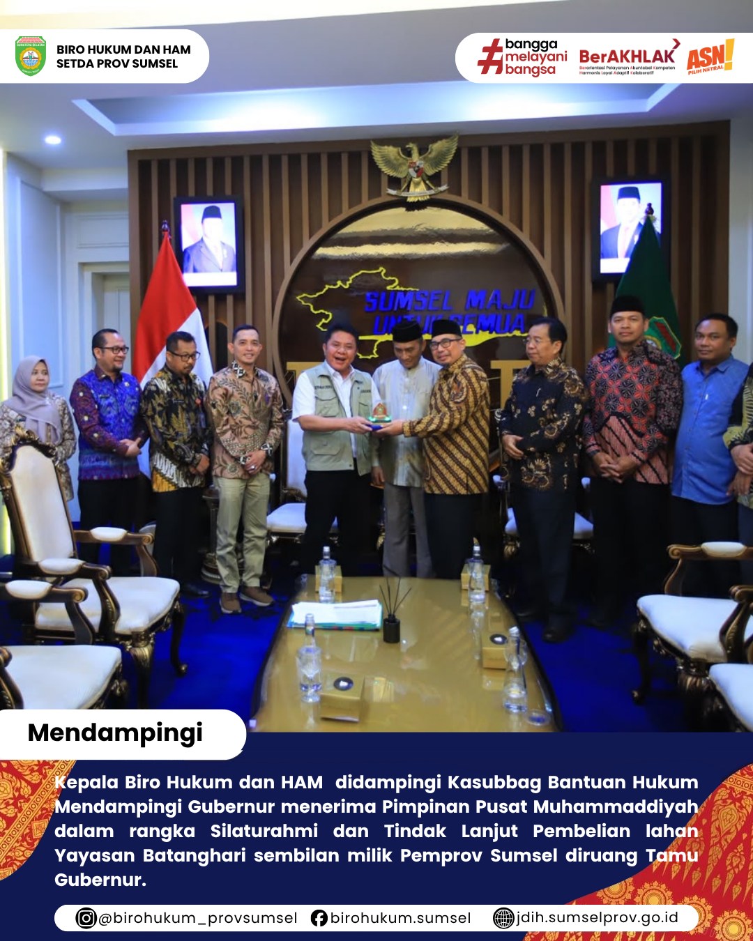 mendampingi